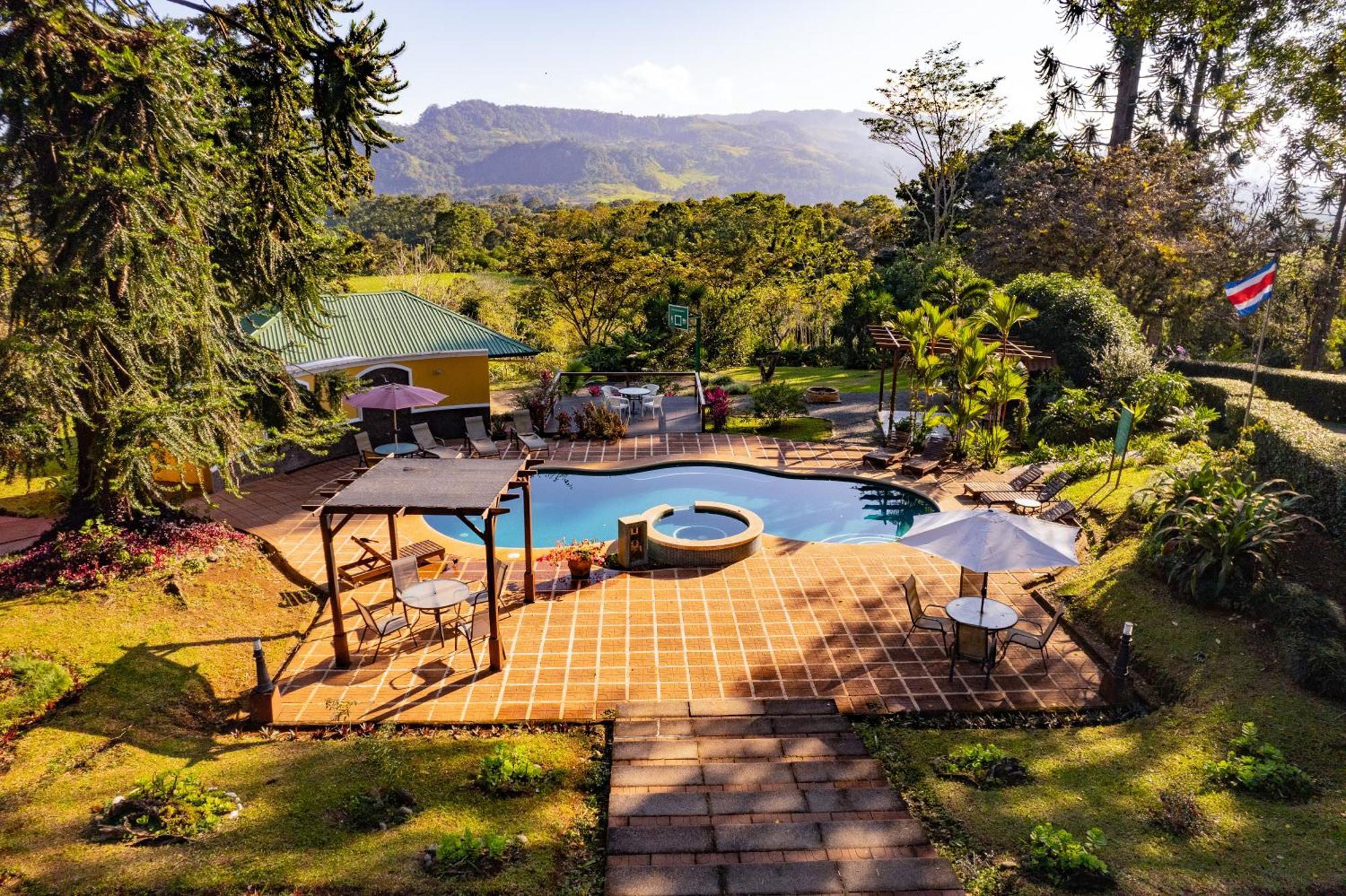 Hotel Villa Florencia Turrialba Eksteriør bilde